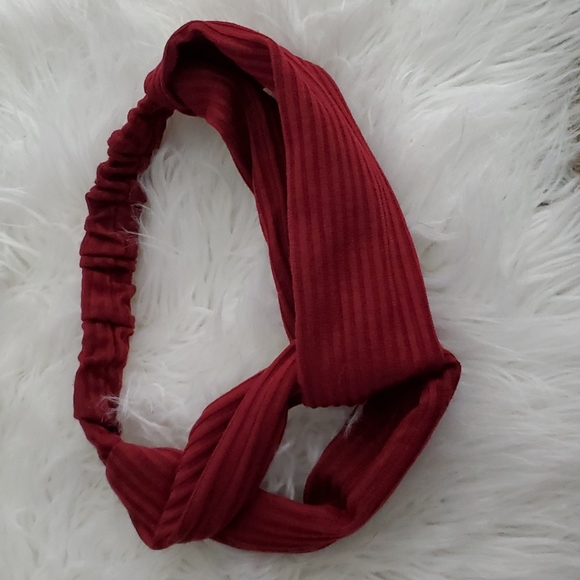 3/$15 Solid Elastic Stretchy Headband - Picture 5 of 6